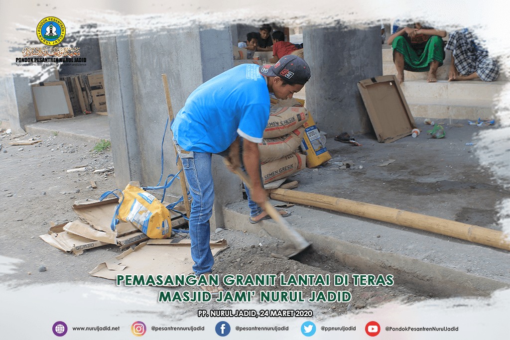 Galeri Foto Pemasangan Granit Lantai di Teras Masjid Jami 